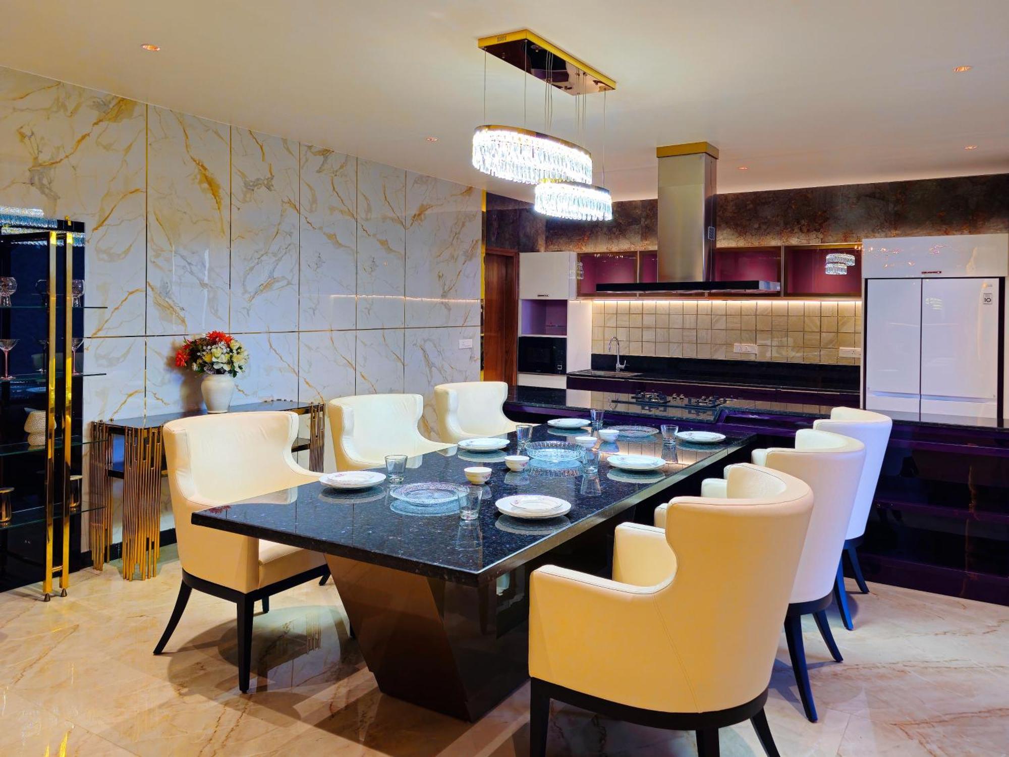 Appartement The Pentouz On 100 Feet Road Indiranagar - An Urban Luxury Retreat à Bangalore Extérieur photo